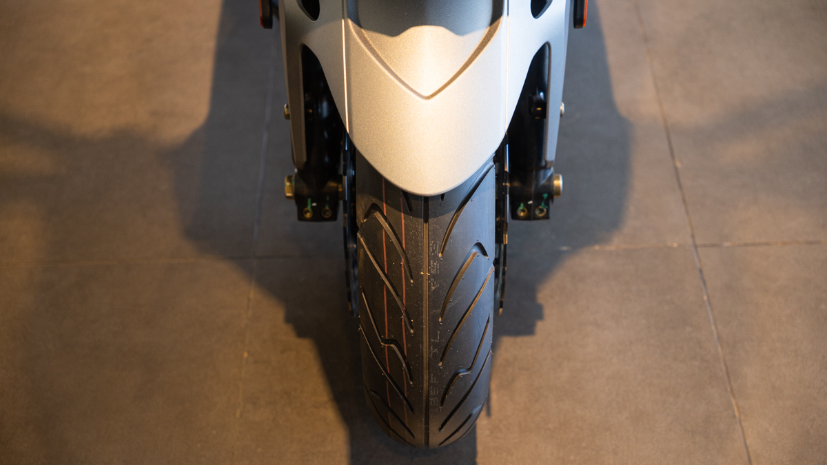 kymco_xciting_400_2024_id3280_18.jpg