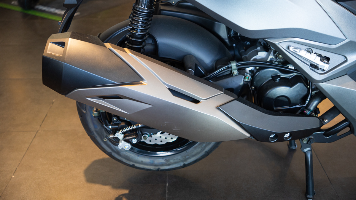 kymco_xciting_400_2024_id3280_3.jpg
