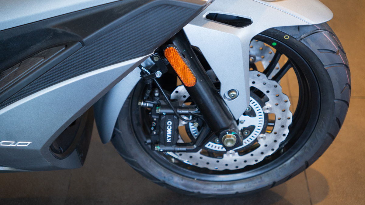 kymco_xciting_400_2024_id3280_4.jpg