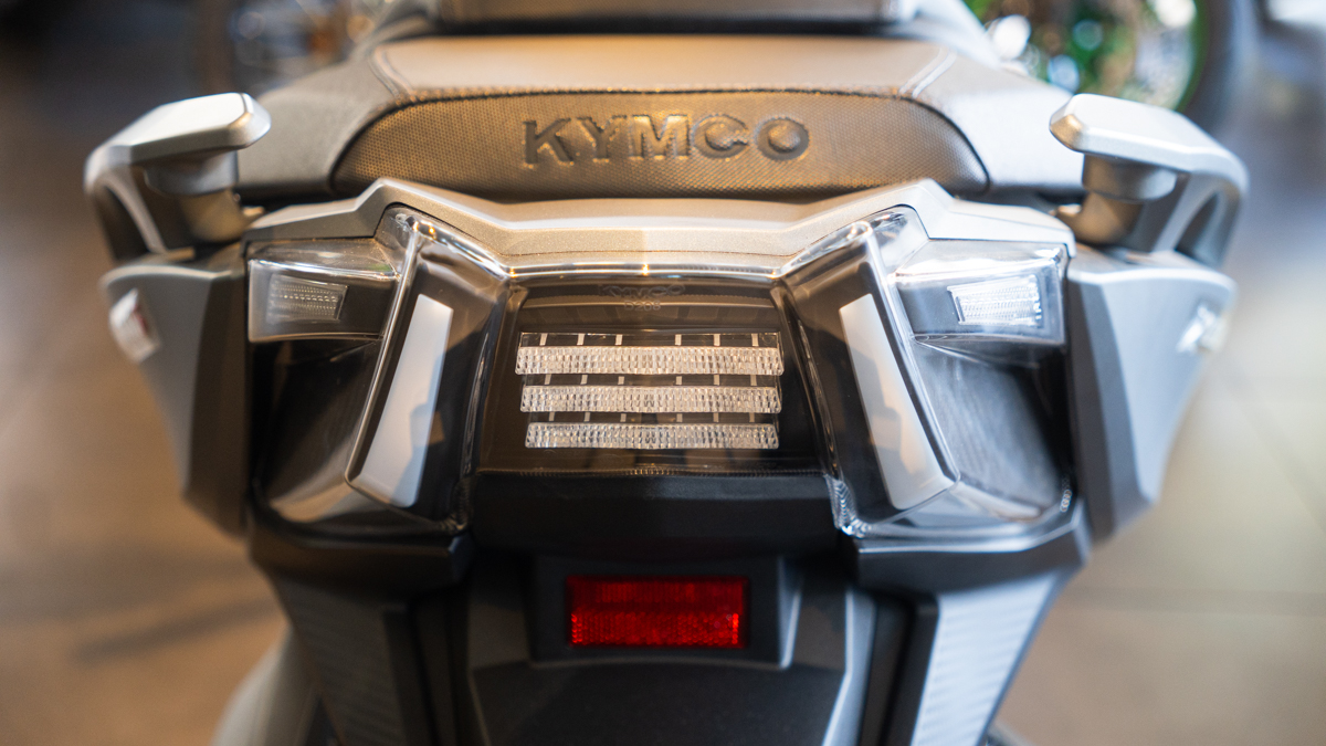 kymco_xciting_400_2024_id3280_5.jpg