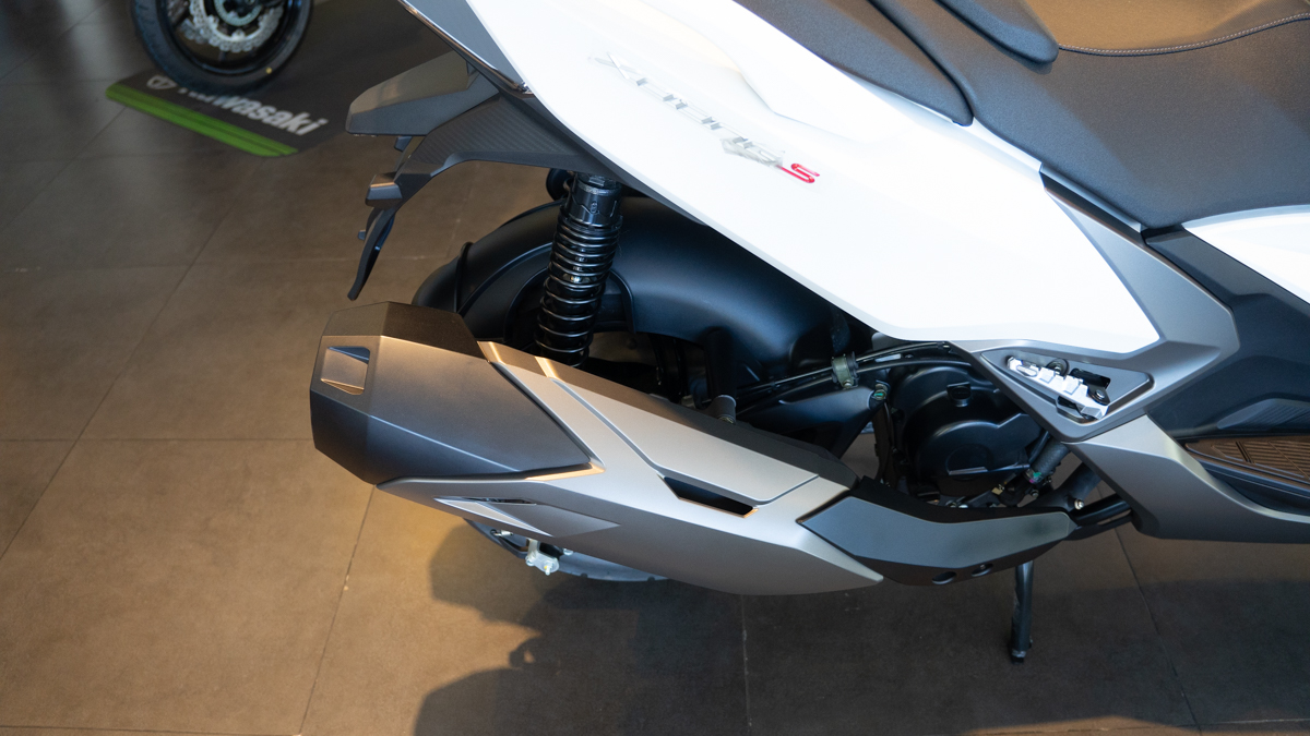 kymco_xciting_400_newcolor_id3280_4.jpg